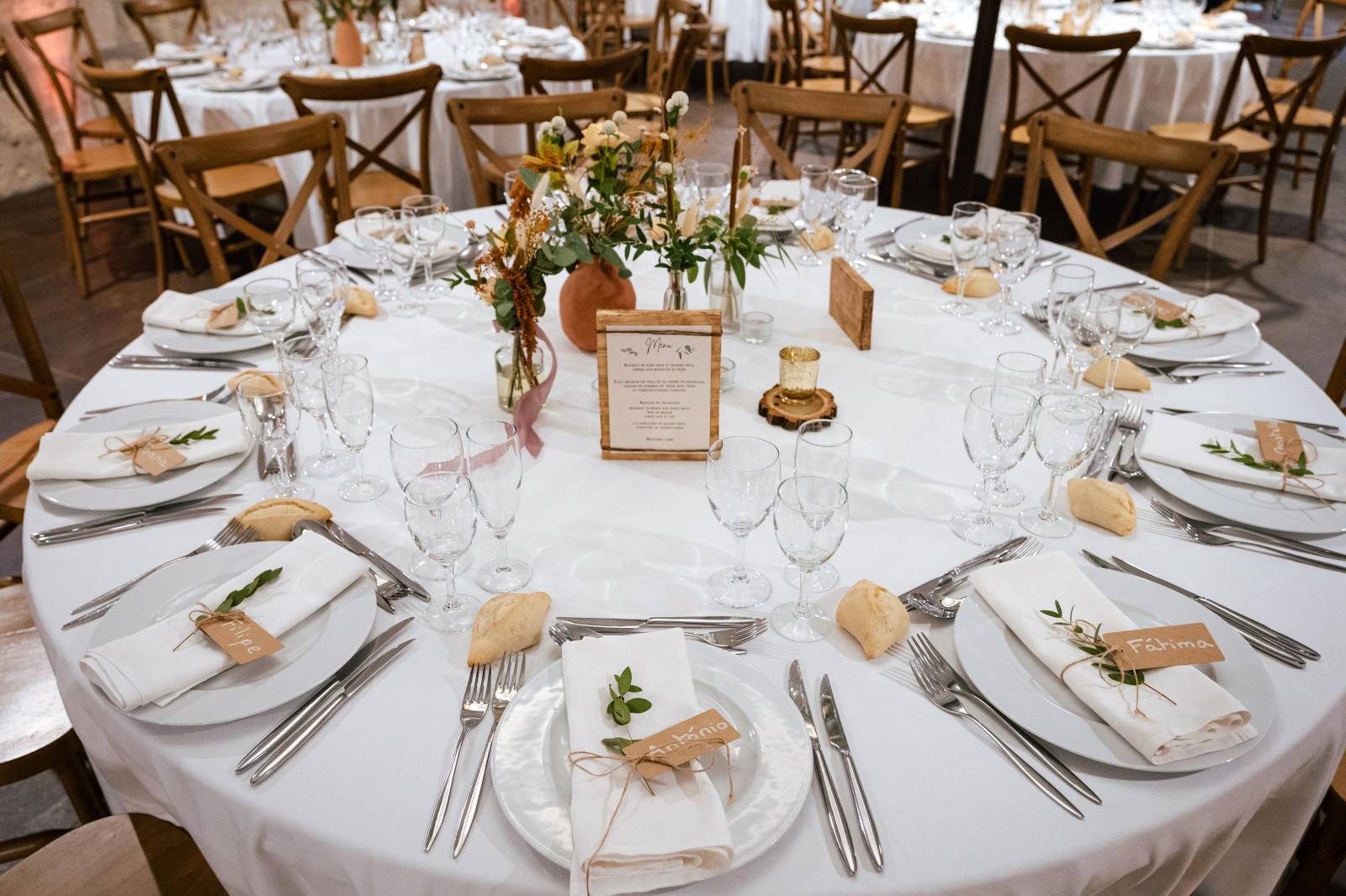 Karine et Agnès : L'Harmonie bohème au Château Couffins, Bordeaux - Les Mariages de Mademoiselle L - Camille Dion