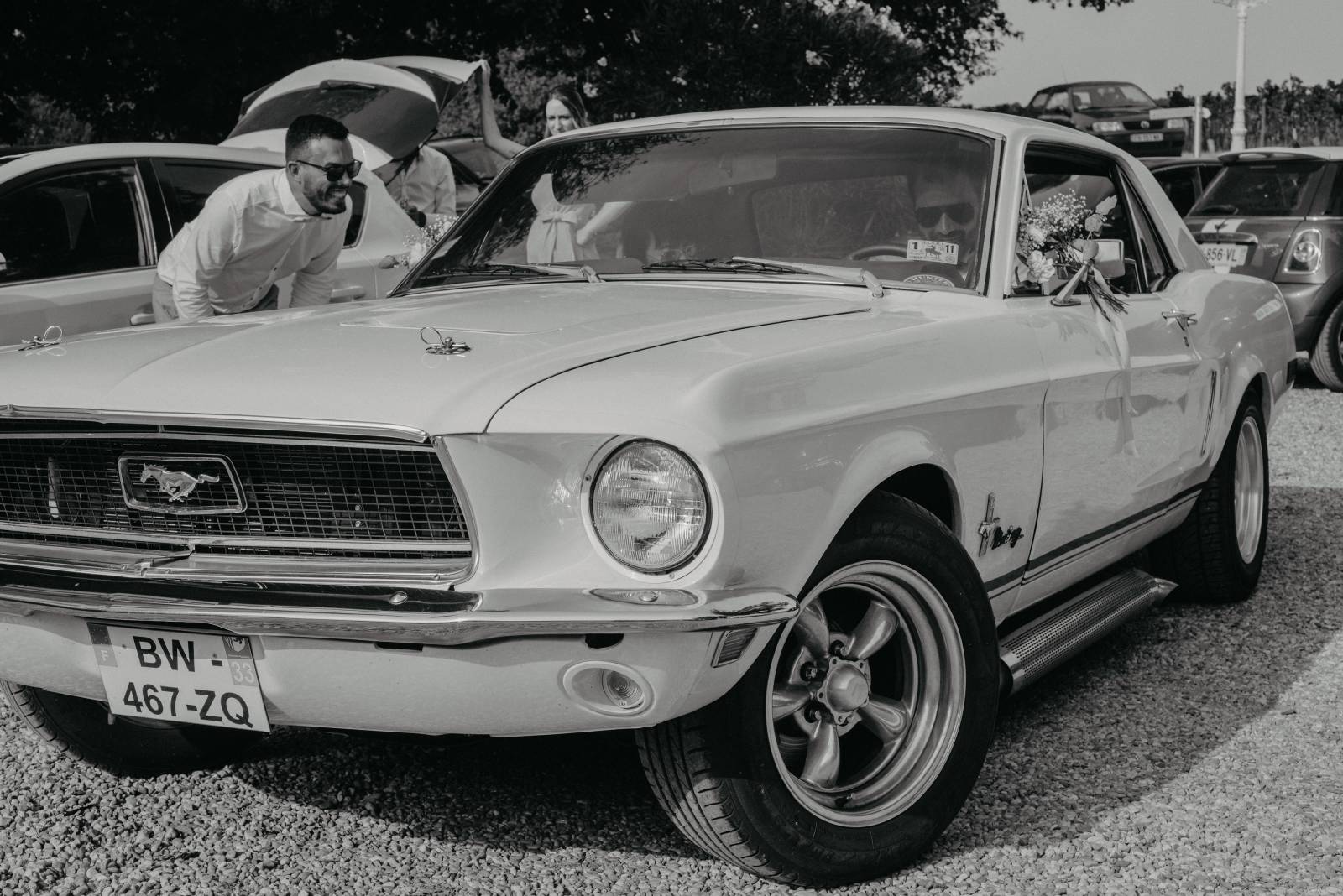 Comment choisir le véhicule de mariage idéal ?  - Les Mariages de Mademoiselle L - Laura Prunier