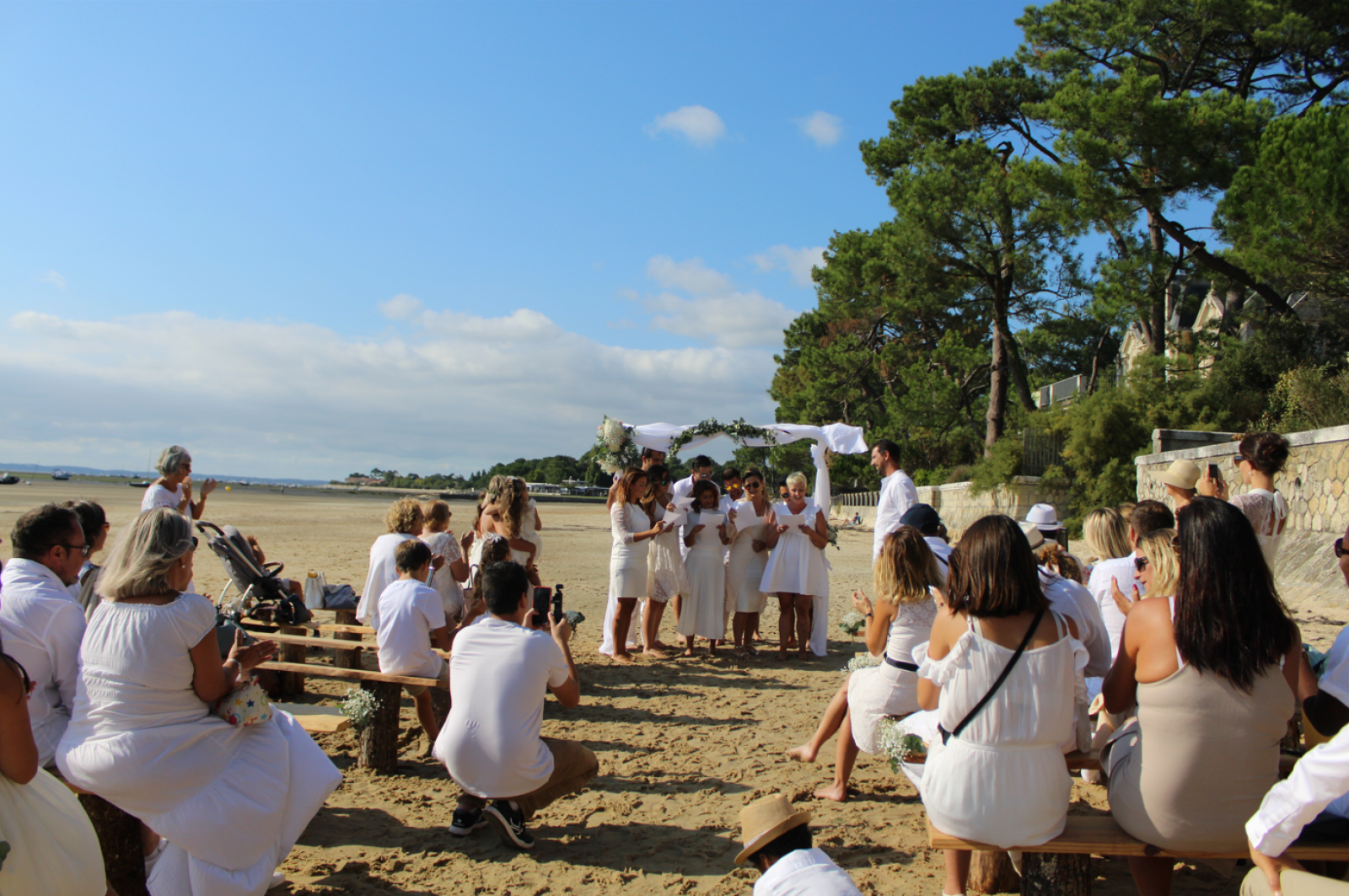 Les Mariages de Mademoiselle L Les rituels de cérémonie laïque pour un mariage à Bordeaux en Gironde