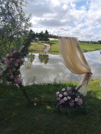 Les Mariages de Mademoiselle L mariage surprise entre amis dans un magnifique château près de Saint Emilion en Gironde