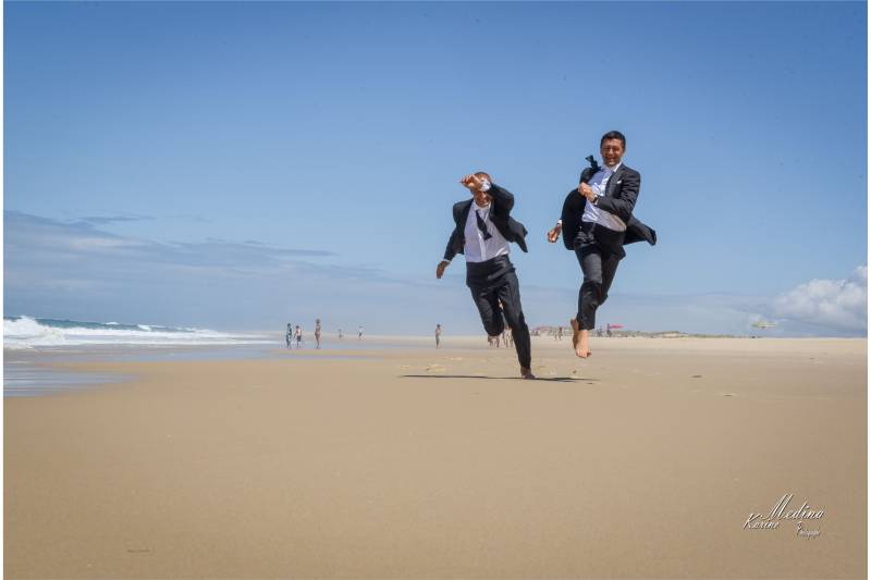 Les Mariages de Mademoiselle L Des arrivées de mariage insolites : Ajoutez une touche de magie à votre grand jour grâce à vos organisatrices de mariage à Bordeaux et Arcachon ! - Crédit photo Karine Medina