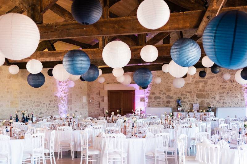 Les Mariages de Mademoiselle L wedding planner Saint Emilion Gironde décoration bleu et corail - Pixaile Photography